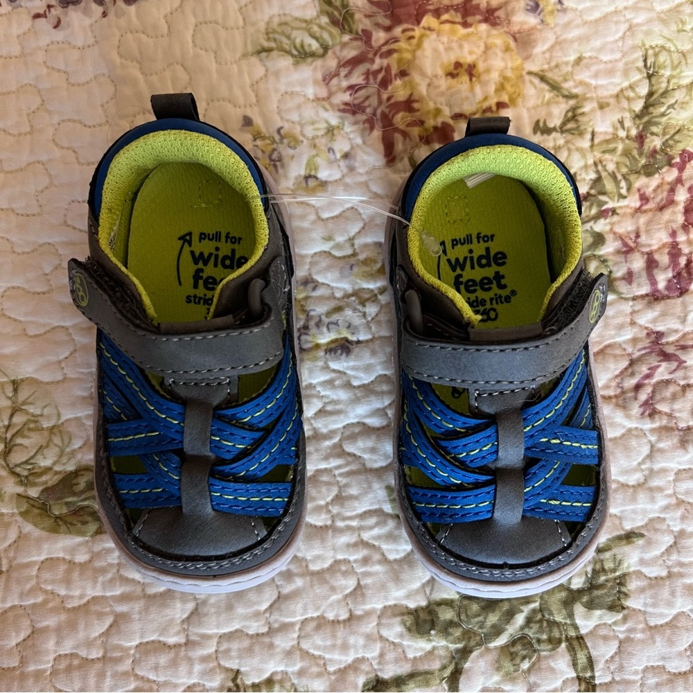 Stride Rite Amos 2.0 Size 3 - Picture 6 of 6
